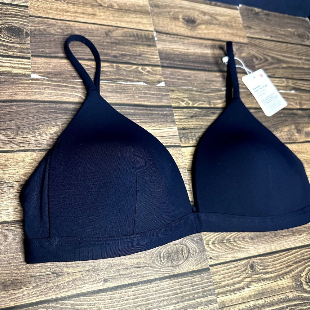 Lululemon Waterside Swim Top C Cup NWT Size 8 Medium (True Navy) - Picture 2 of 9
